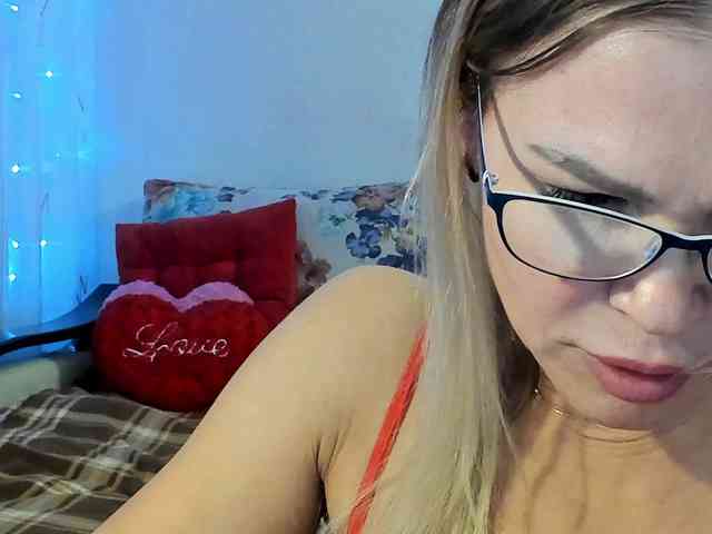 Lisa1225 webcam