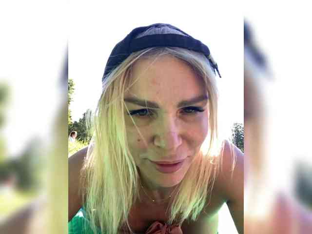 Lisa1225 webcam