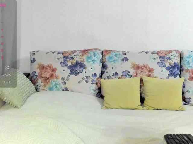 Lisa1225 webcam