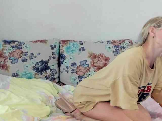 Lisa1225 webcam
