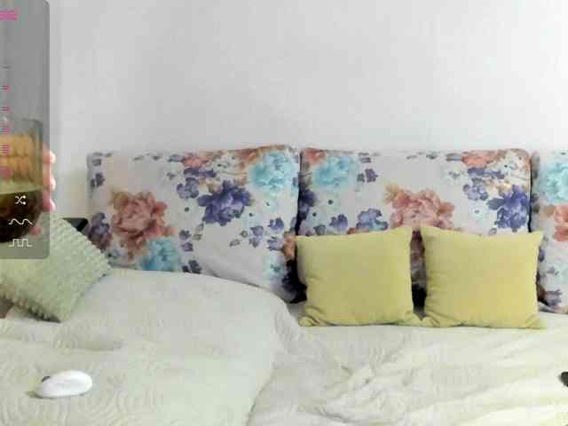 Lisa1225 webcam