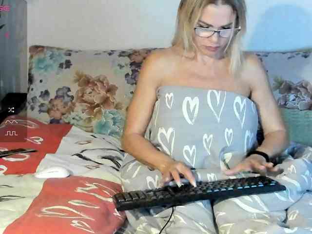 Lisa1225 webcam