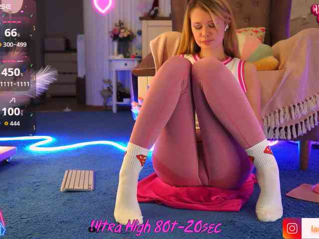 CassieKriss8537 webcam