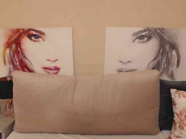 SophieKiss webcam