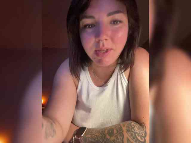 Vikki_Fox webcam