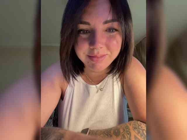 Vikki_Fox webcam