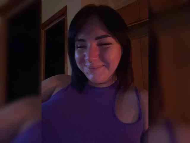 Vikki_Fox webcam