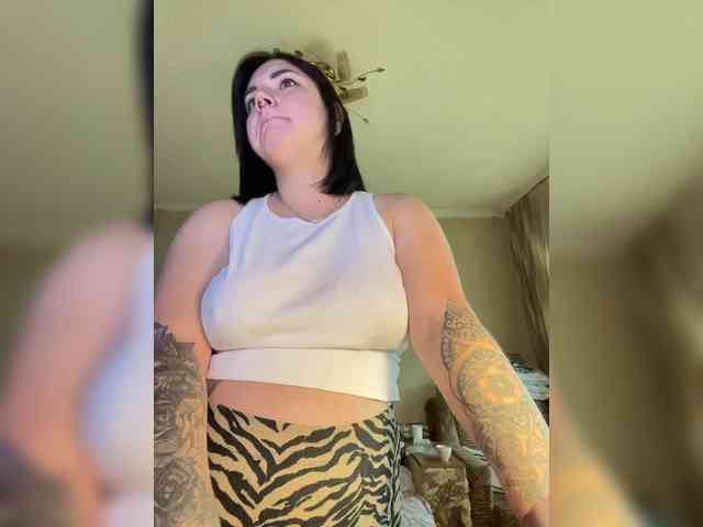 Vikki_Fox webcam