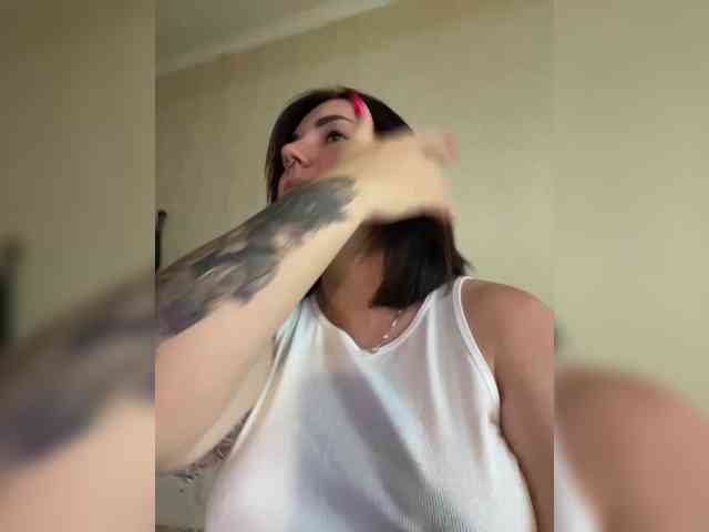 Vikki_Fox webcam