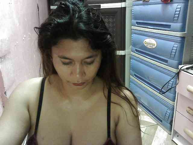 peenastyfame webcam