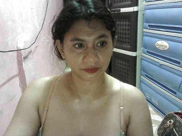 peenastyfame Live Webcam on BongaCams
