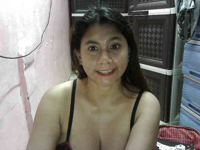 peenastyfame webcam
