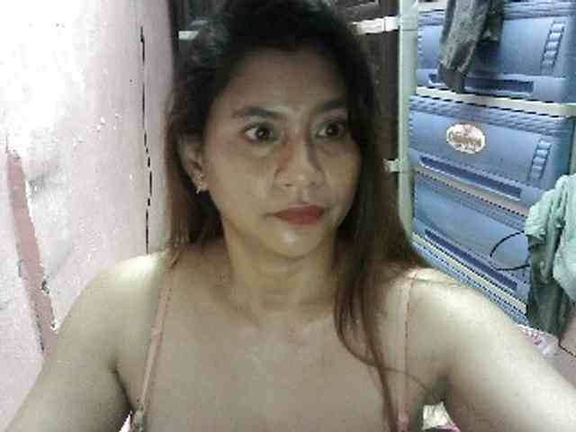 peenastyfame webcam