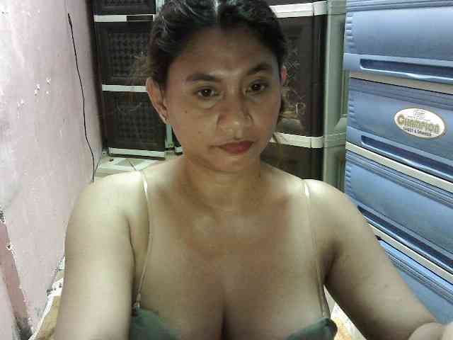 peenastyfame webcam