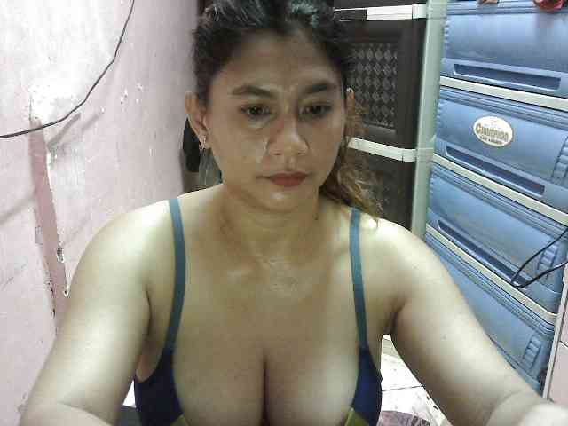 peenastyfame webcam