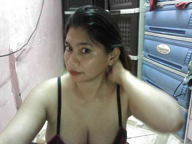 peenastyfame webcam