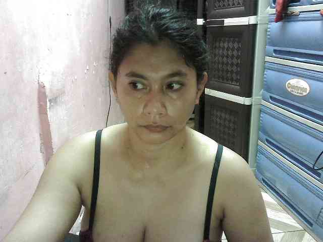 peenastyfame webcam