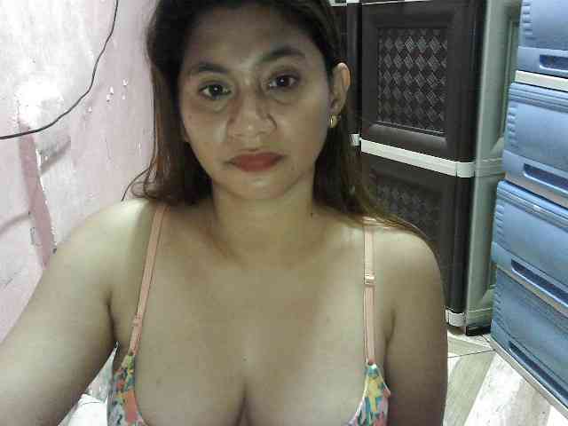 peenastyfame webcam