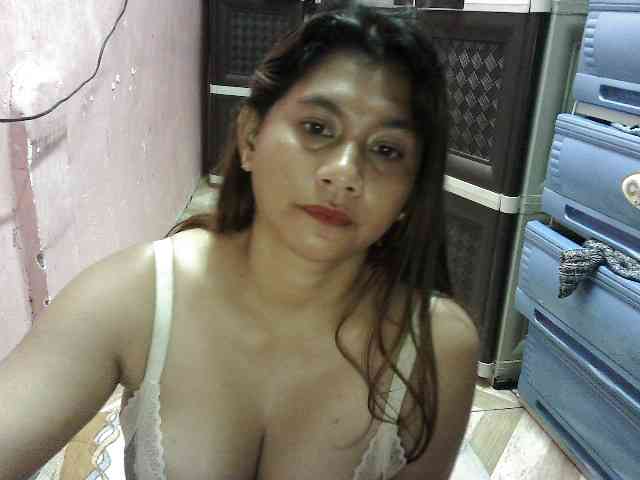 peenastyfame webcam