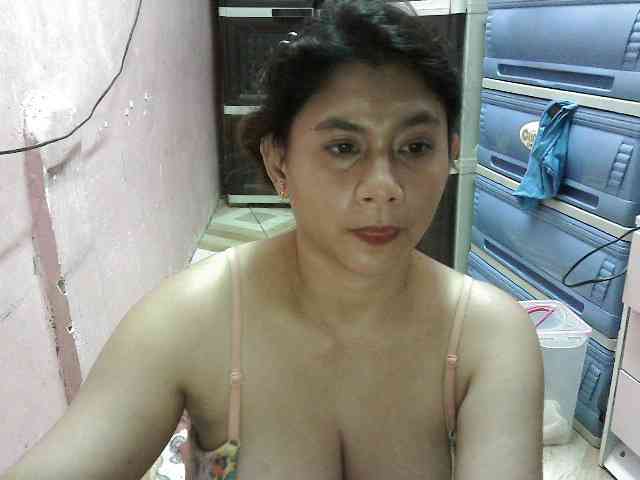 peenastyfame webcam