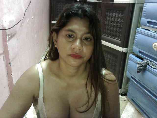 peenastyfame webcam