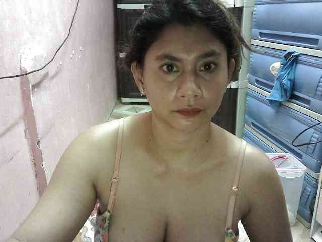 peenastyfame webcam