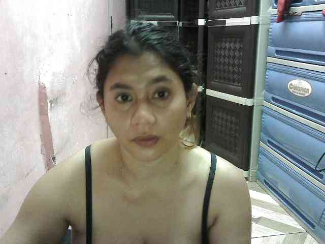 peenastyfame webcam