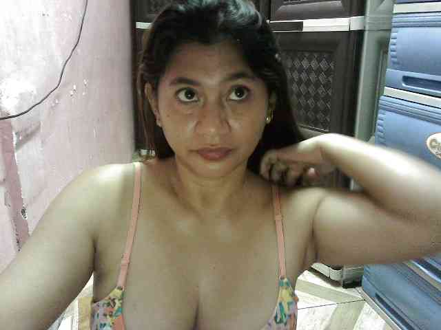 peenastyfame webcam