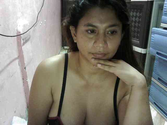 peenastyfame webcam