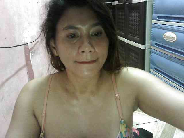peenastyfame webcam