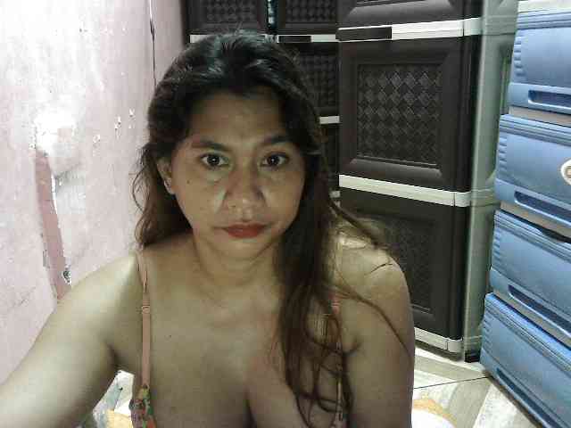 peenastyfame webcam