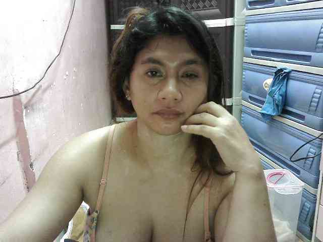 peenastyfame webcam