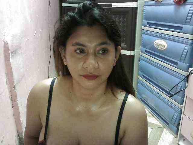 peenastyfame webcam