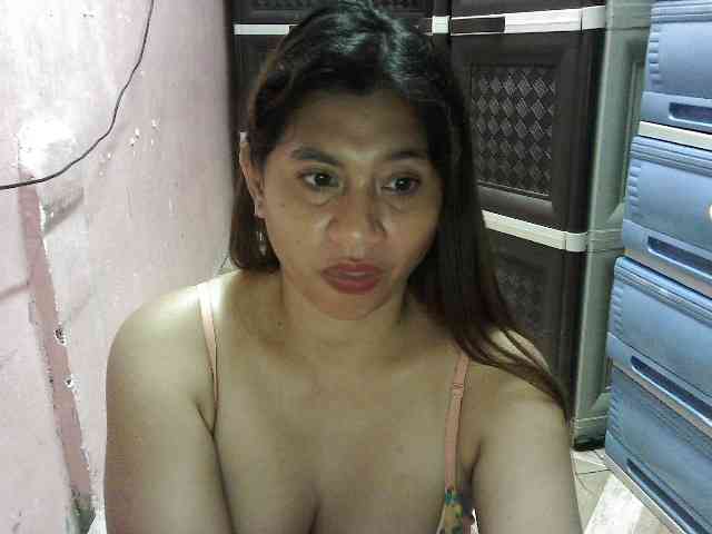 peenastyfame webcam
