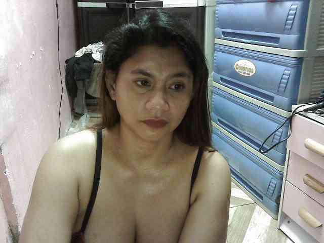 peenastyfame webcam