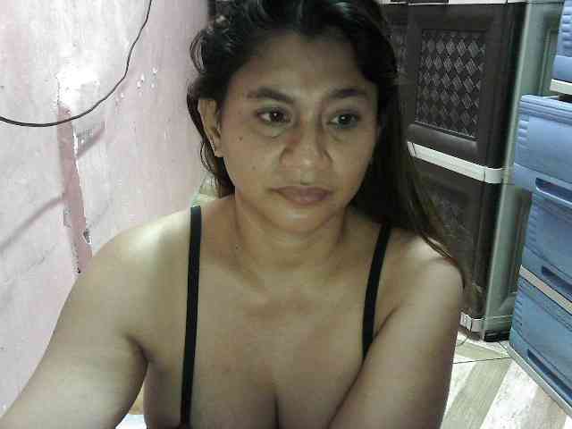peenastyfame webcam
