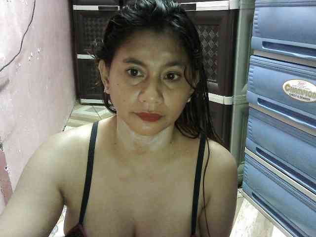peenastyfame webcam