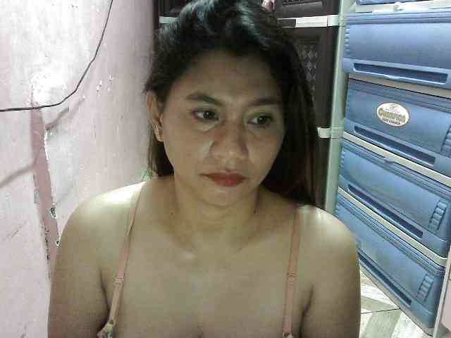 peenastyfame webcam