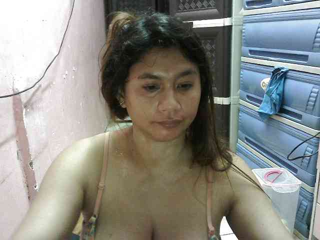 peenastyfame webcam