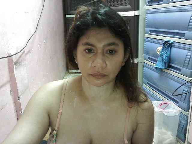 peenastyfame webcam
