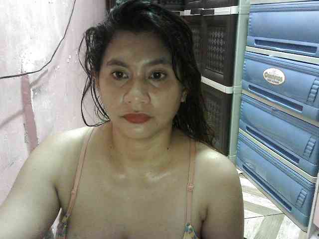 peenastyfame webcam