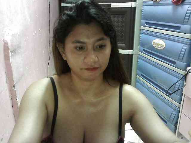 peenastyfame webcam