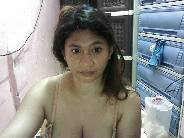 peenastyfame webcam