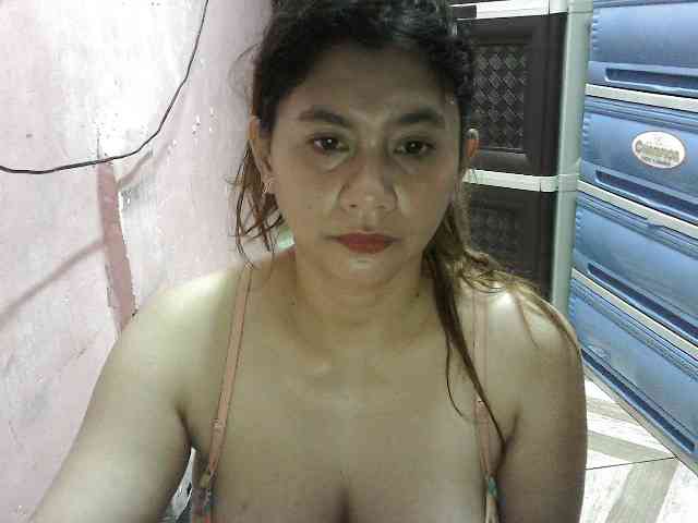 peenastyfame webcam