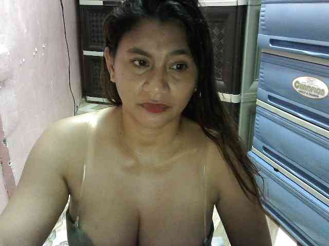 peenastyfame webcam