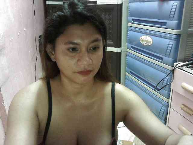peenastyfame webcam