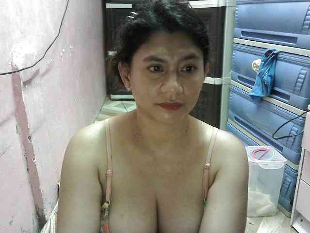 peenastyfame webcam