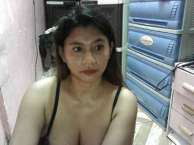 peenastyfame webcam