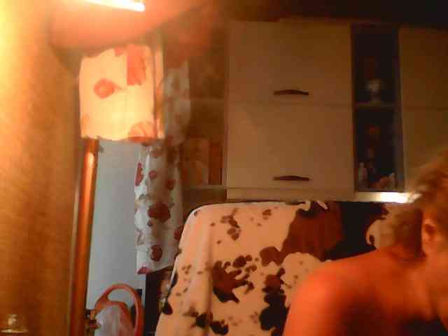 AlyaBest webcam
