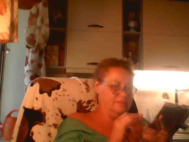 AlyaBest webcam